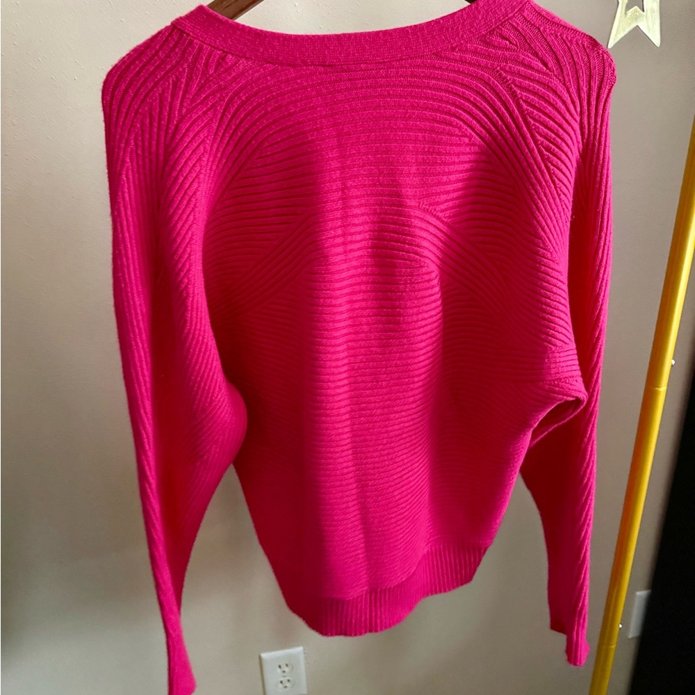 Tahari Fuchsia Ribbed Cardigan Sweater NWT Medium | Bright Pink V-Neck - Picture 7 of 12